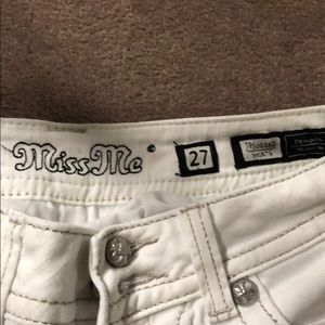 Miss me white jean shorts